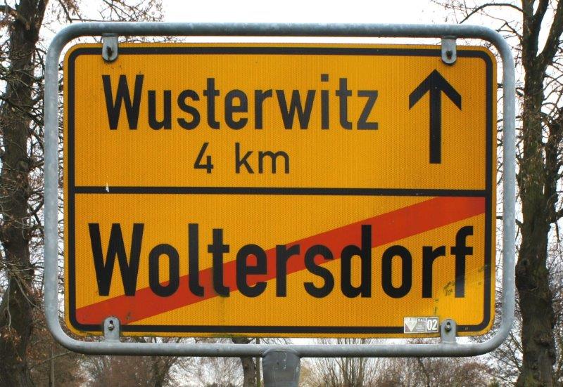 Ortsausgangschild Woltersdorf / Bensdorf